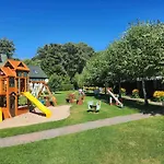 Ośrodek Domków Letniskowych Sztorm *